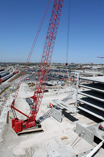 Manitowoc 999 Crawler Crane