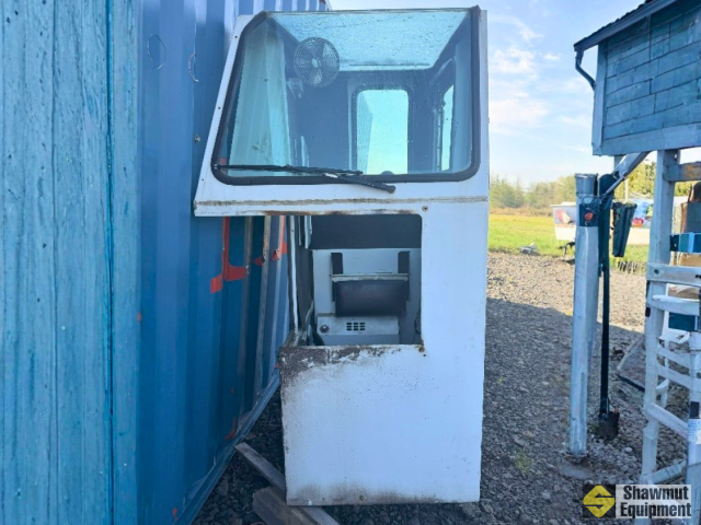 2010 Cabines Nadeau Operators Cab